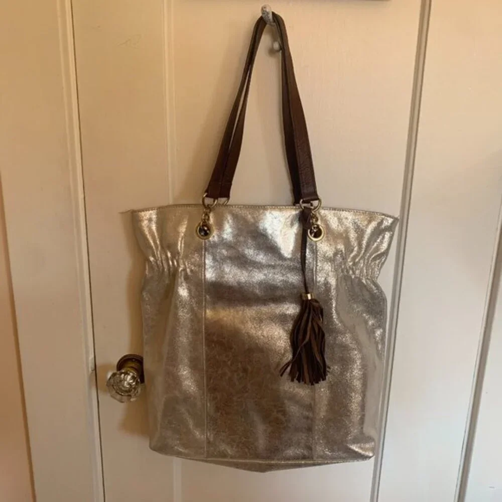 Cynthia Rowley Silver Metallic Leather Tote‎ Bag Brown Tassel Shoulder Bag